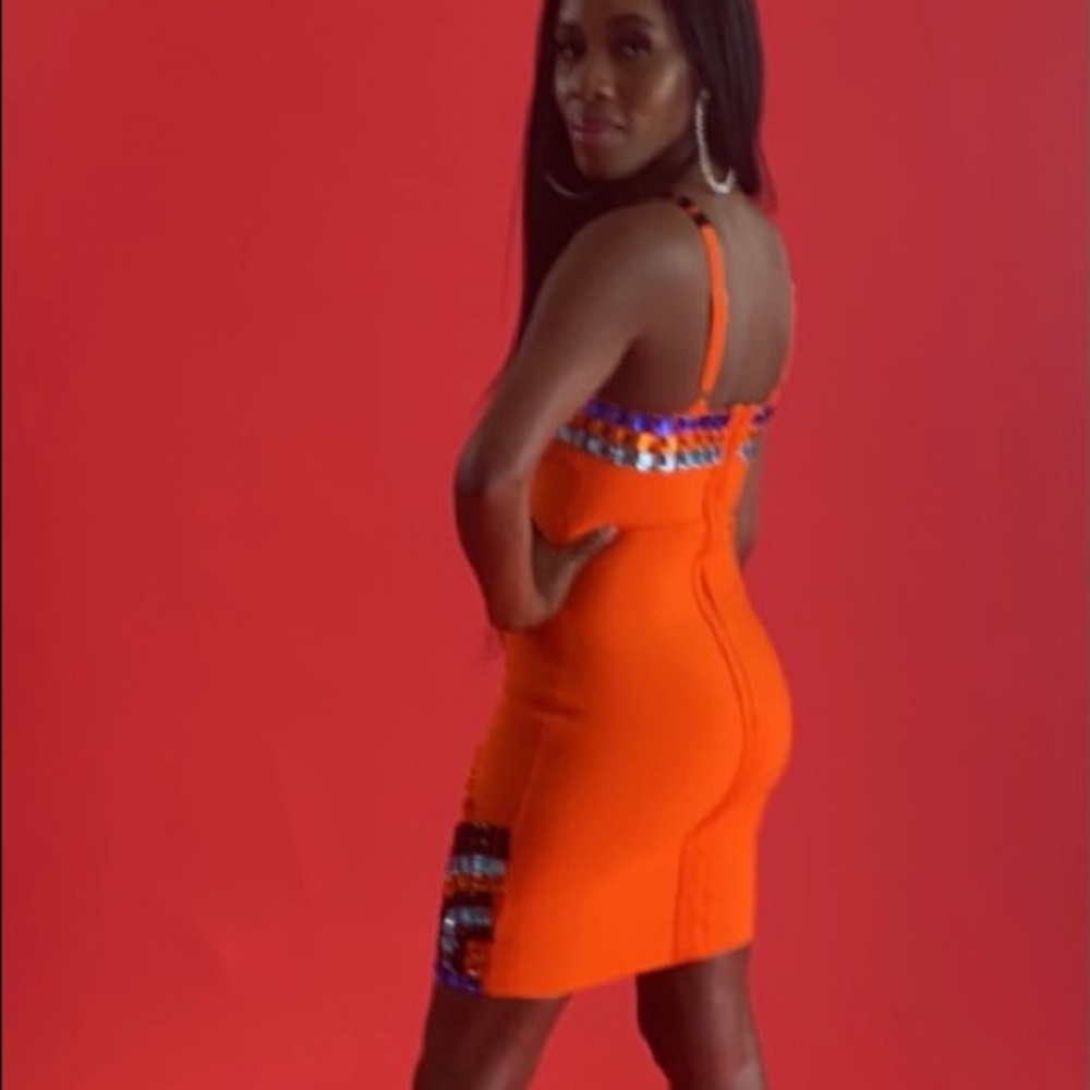 Women’s jewel encrusted midi dress! - Picture 4 of 16